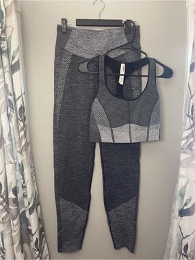 VS PINK workout set